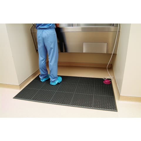 Safety mat clearance