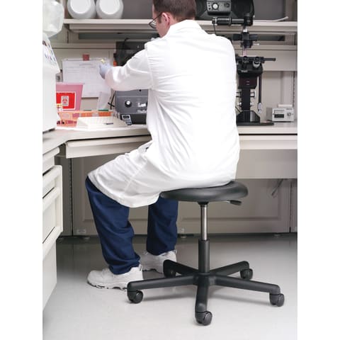 How to Select the Right Lab Stool For Your Scientists